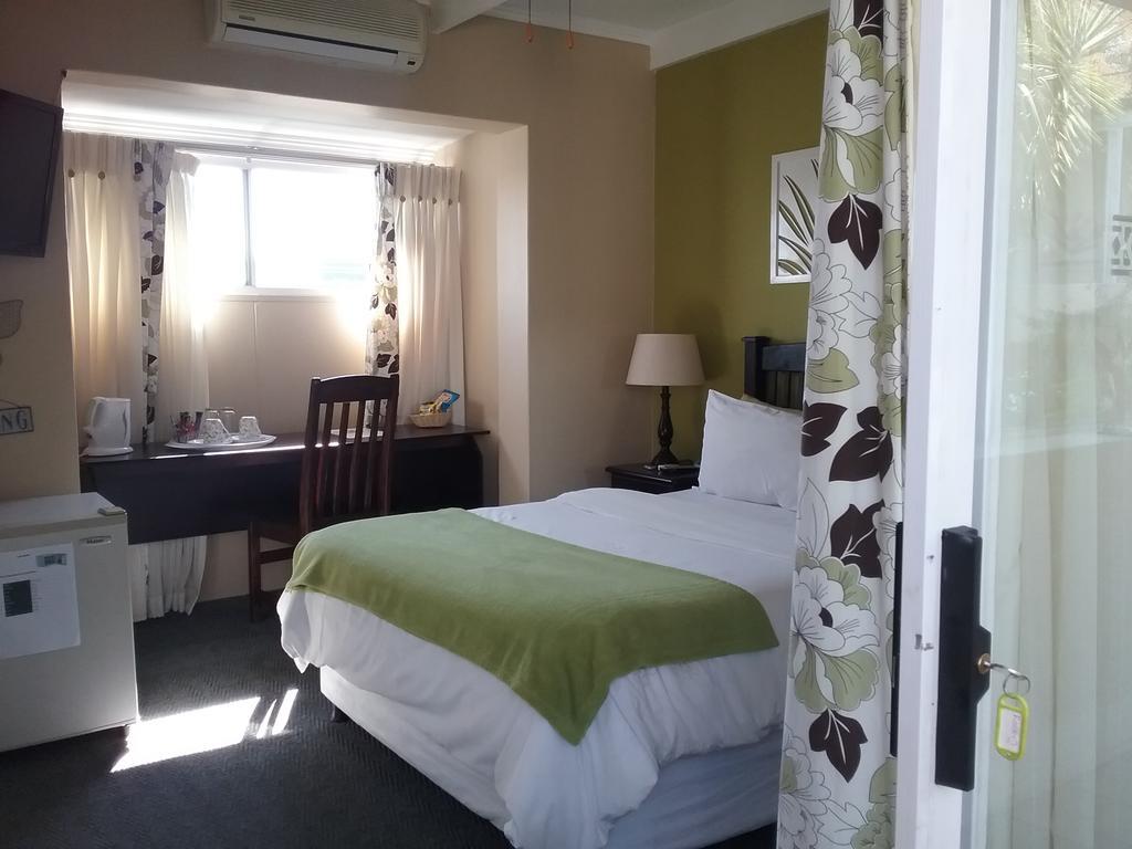 Lala Nathi Hotel Midrand Buitenkant foto